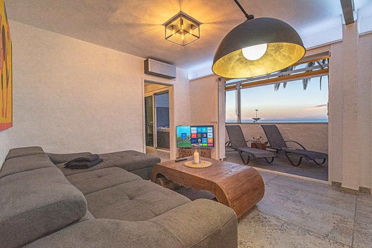 Mogan luxury apartment, sea views, jacuzzi&sauna. Zewnętrze zdjęcie