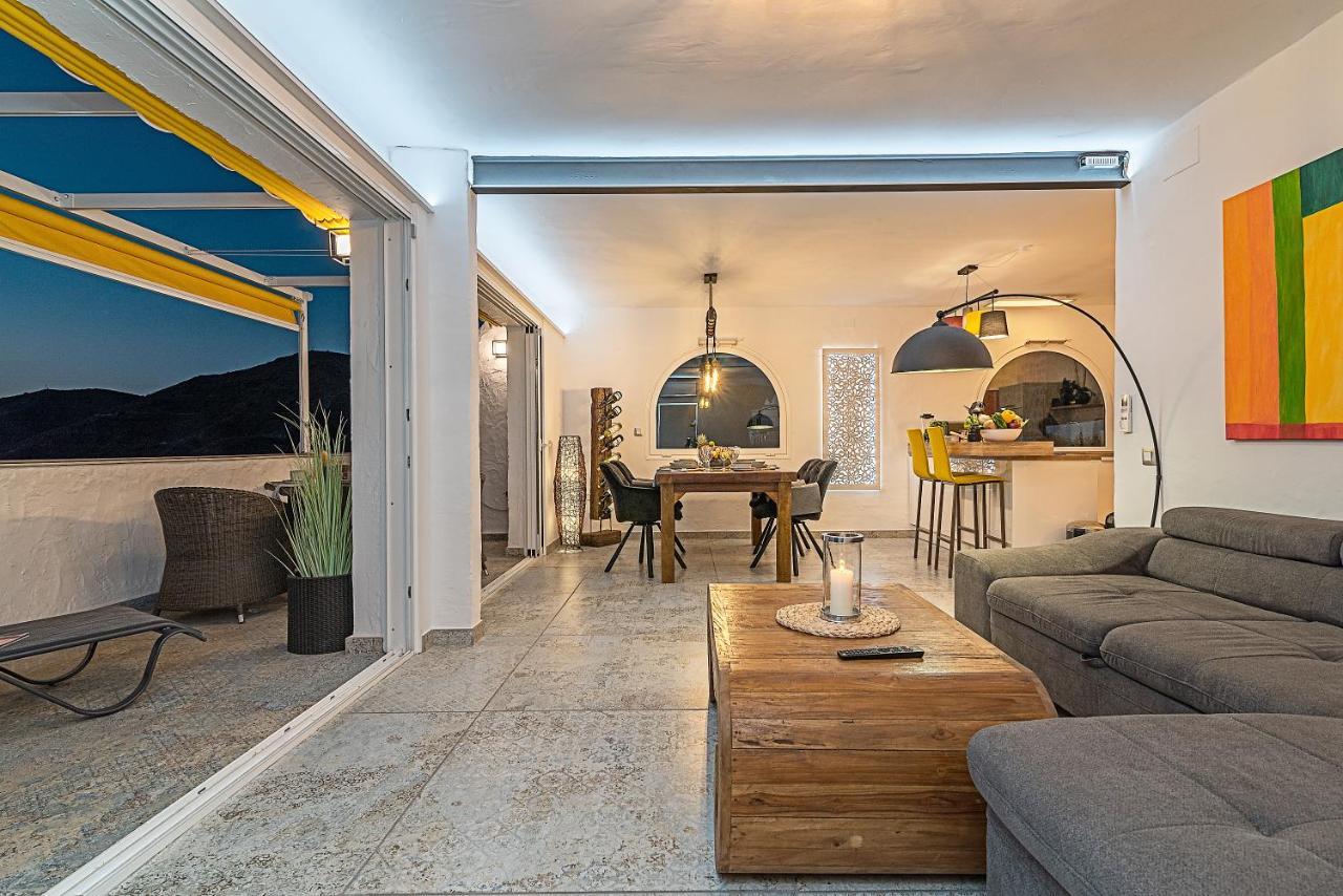 Mogan luxury apartment, sea views, jacuzzi&sauna. Zewnętrze zdjęcie